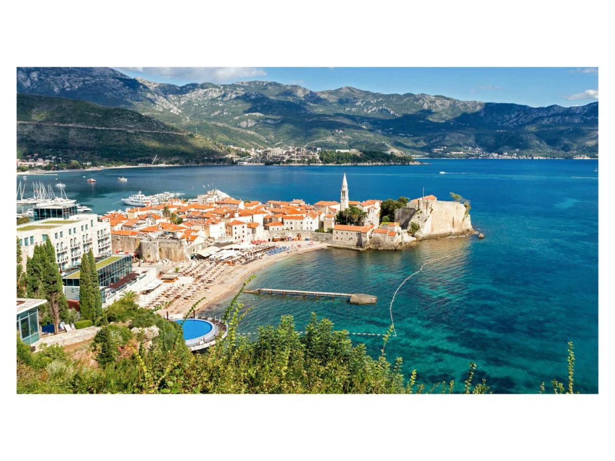 Montelux Apartments Budva Exterior foto