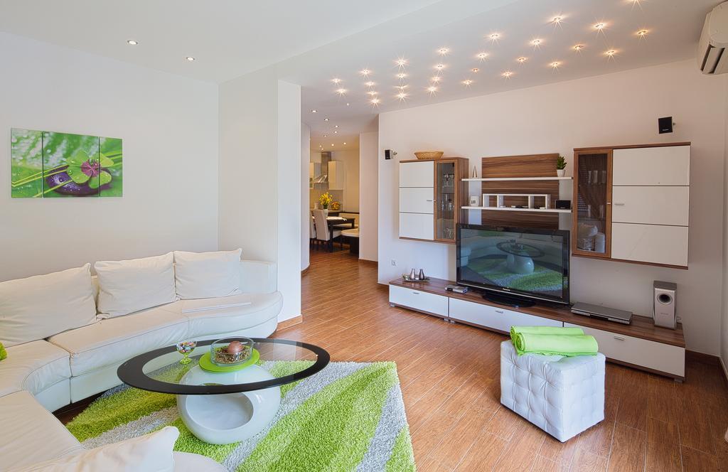 Montelux Apartments Budva Quarto foto