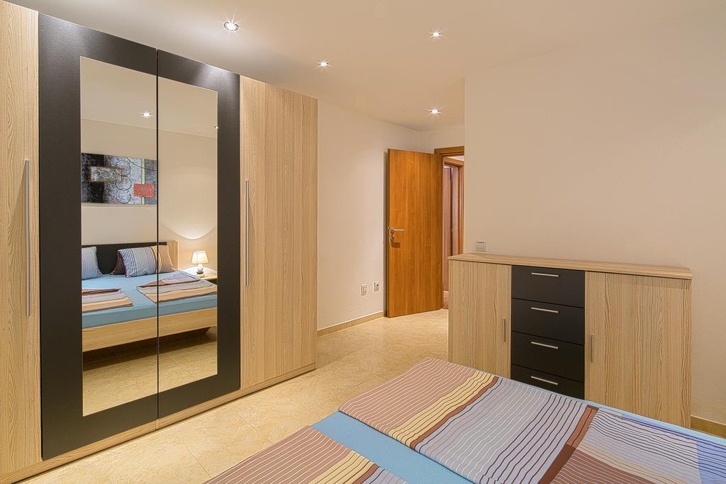 Montelux Apartments Budva Quarto foto