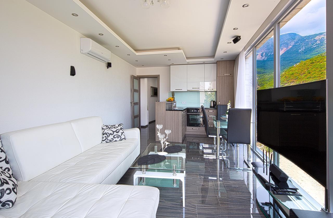 Montelux Apartments Budva Exterior foto