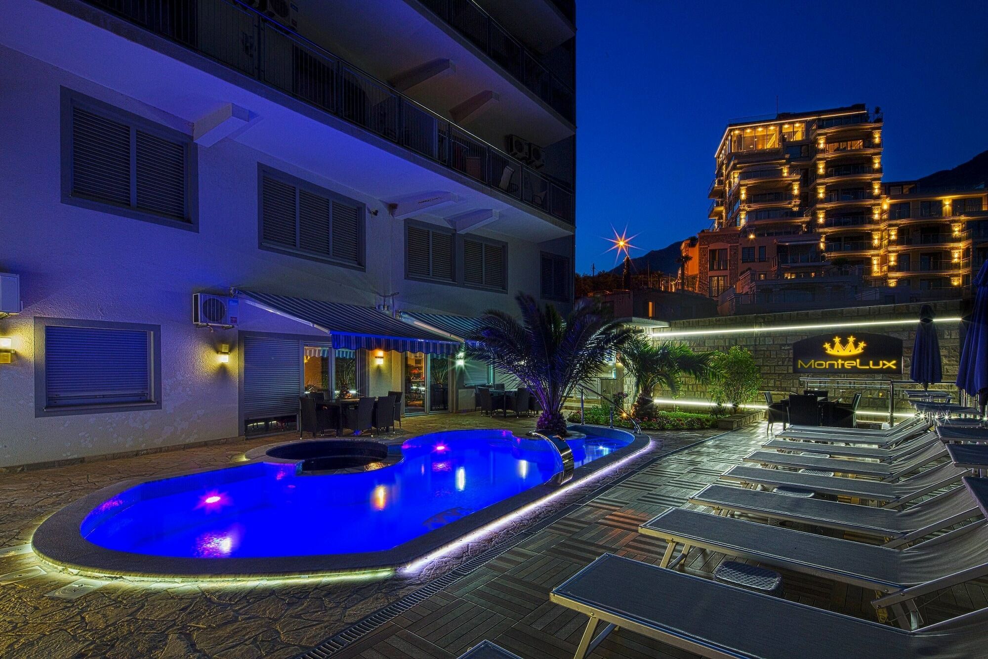 Montelux Apartments Budva Exterior foto